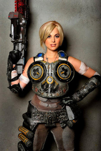 Gears of War 3 - Косплей Ани Страуд (Meagan Vanburkleo and Jessica Nigri) UPD